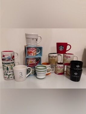 Starbucks 2-4 oz Mug bundle RARE LIMITED EDITION